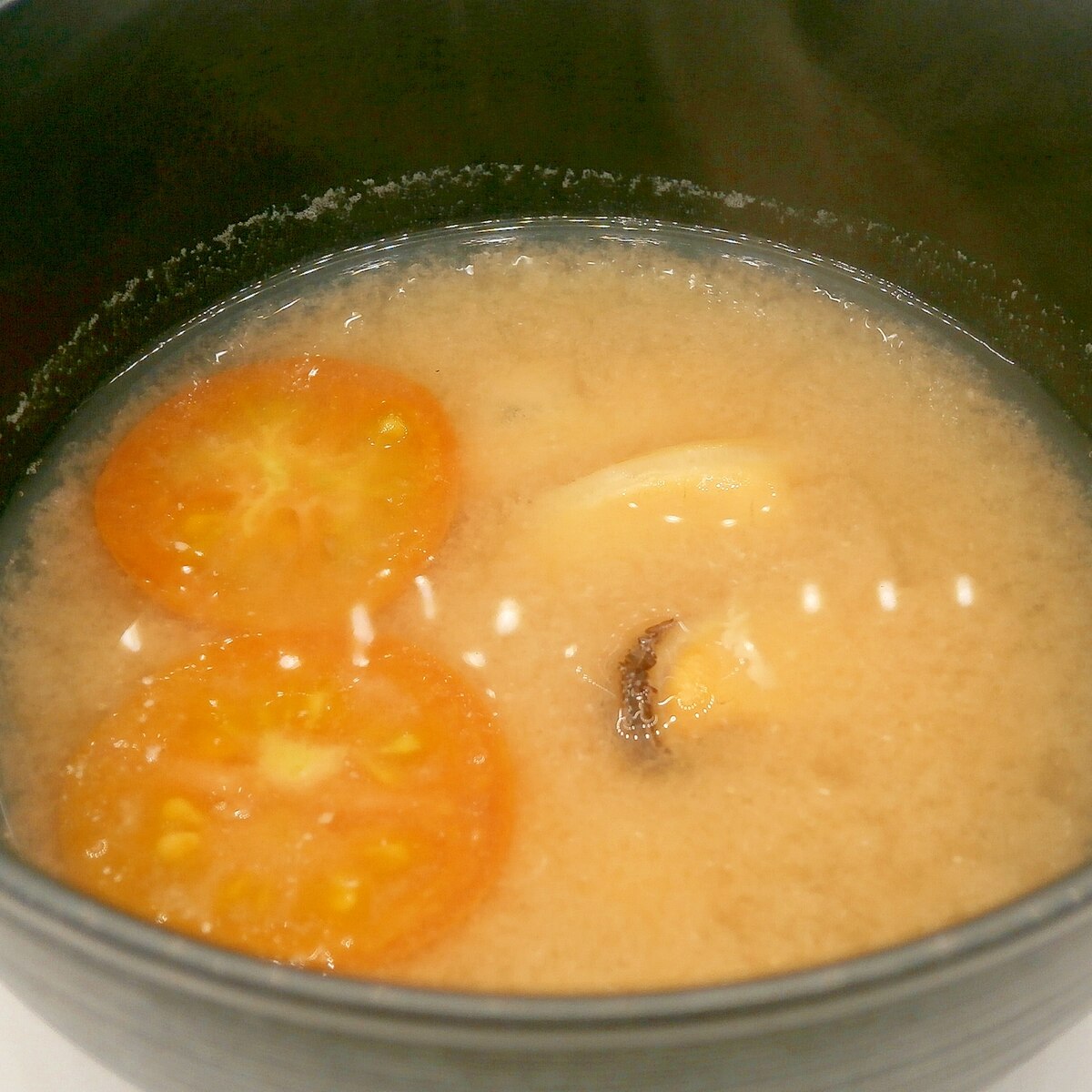 ムール貝とトマトの味噌汁 レシピ 作り方 By まき小屋 楽天レシピ ムール貝とトマトの味噌汁 レシピ 作り方 By まき小屋 楽天レシピ